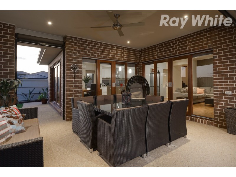 2 Barrett Place, Doreen VIC 3754