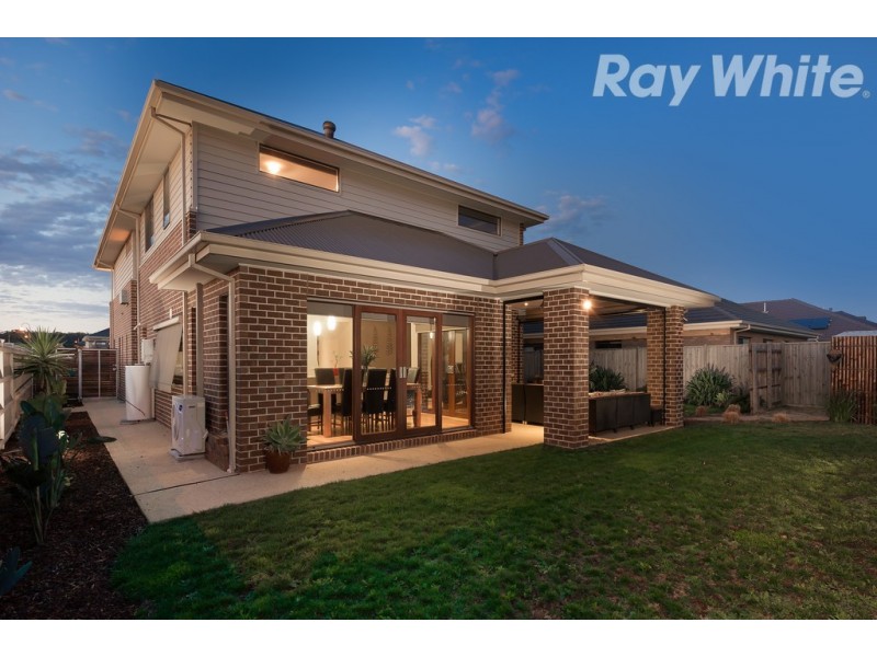 2 Barrett Place, Doreen VIC 3754