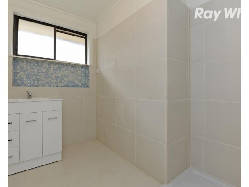 4/18 Powell Street, Reservoir VIC 3073