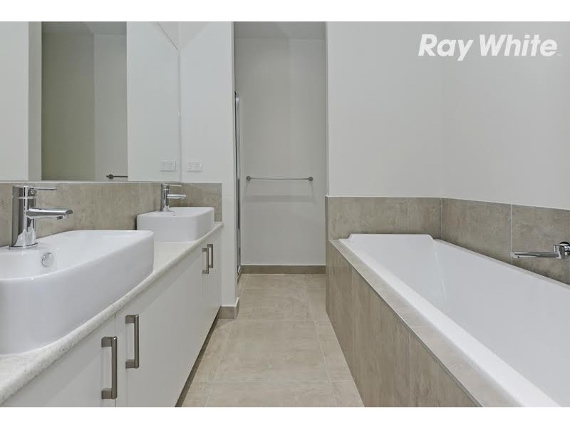 2/16 Grimwade Street, Reservoir VIC 3073