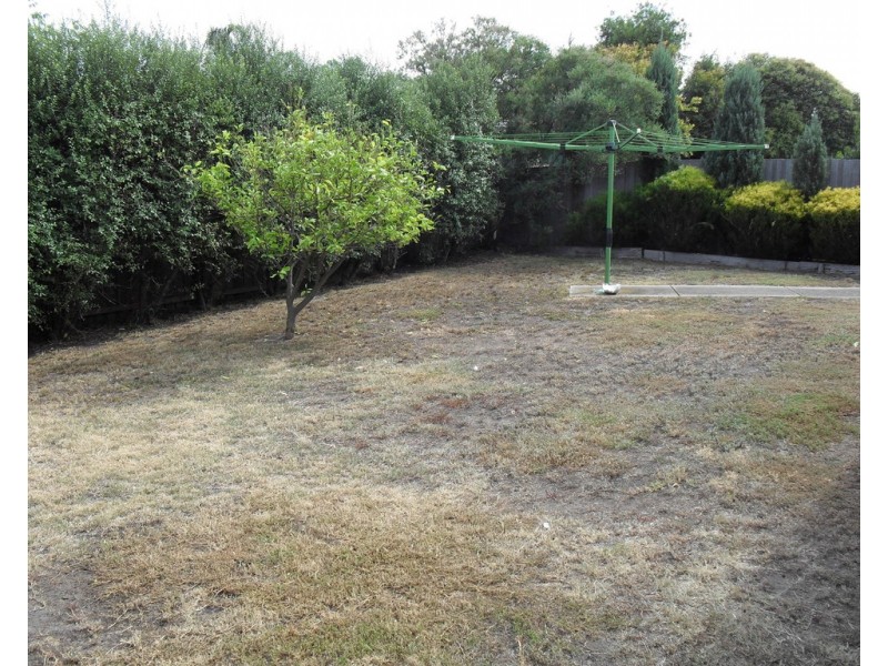 2 Bremner Court, Mill Park VIC 3082
