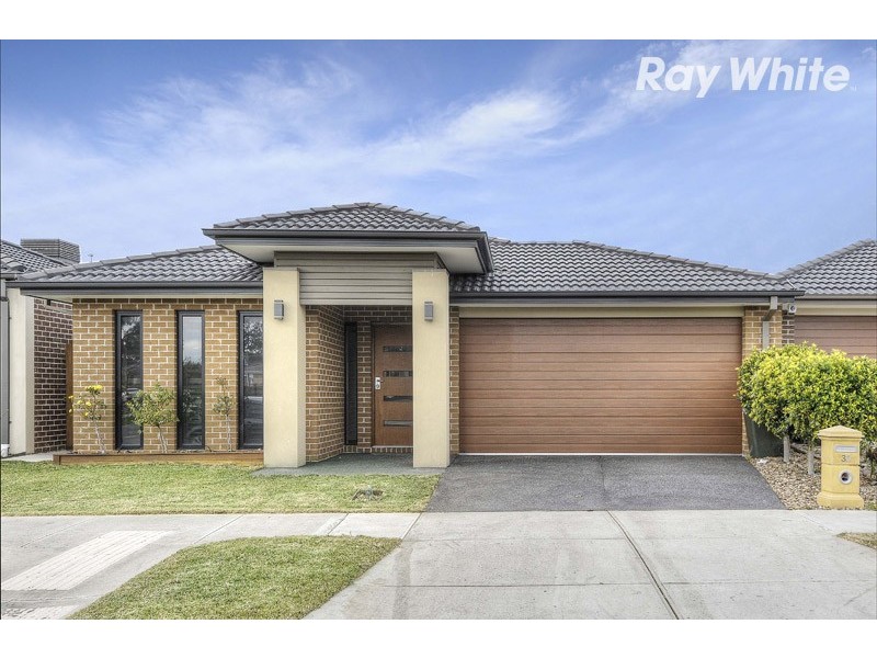 30 St Leonard Drive, South Morang VIC 3752