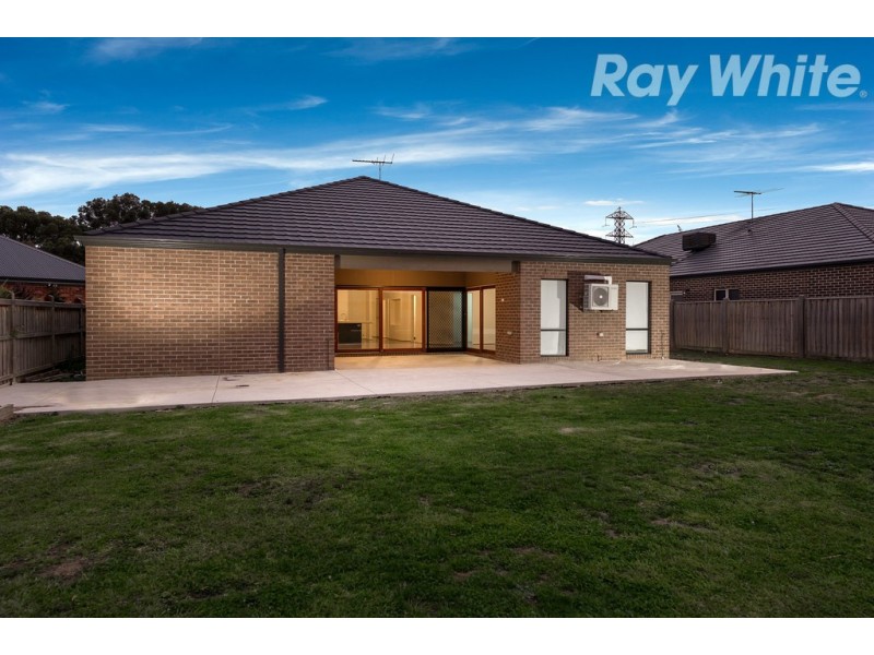 2 Saintly Drive, South Morang VIC 3752