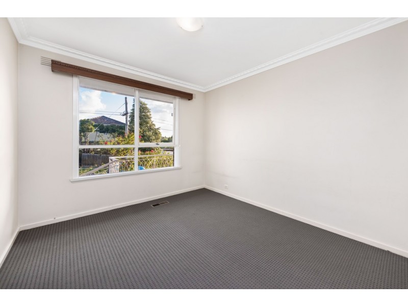 15 Luton Way, Bundoora VIC 3083