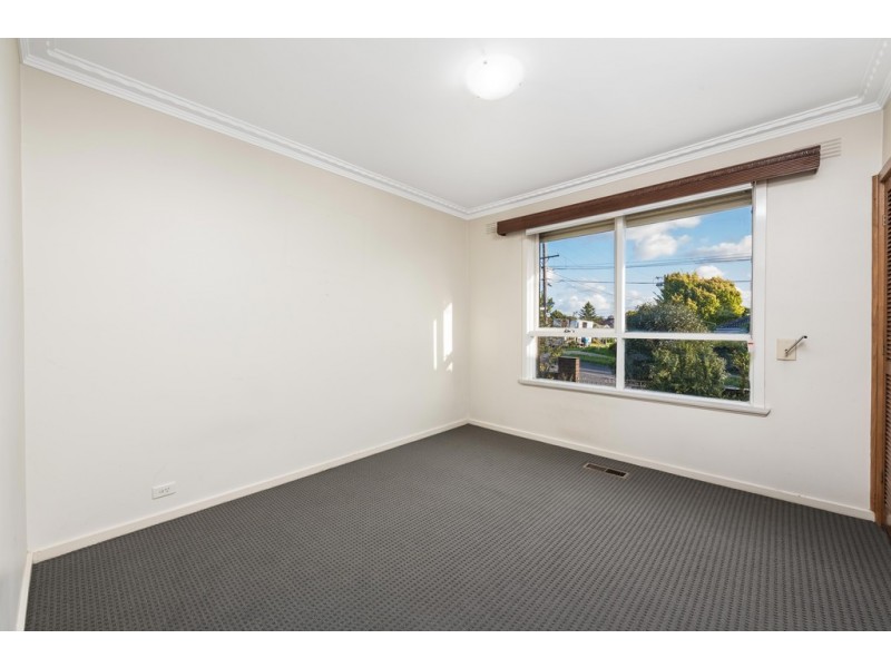 15 Luton Way, Bundoora VIC 3083