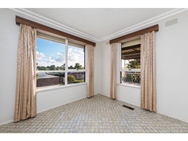 15 Luton Way, Bundoora VIC 3083