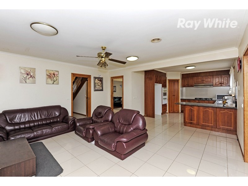 24 Friendship Avenue, Mill Park VIC 3082