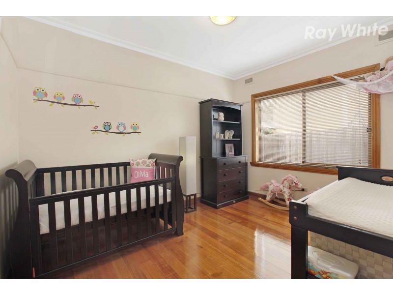 75 St Vigeons Road, Reservoir VIC 3073