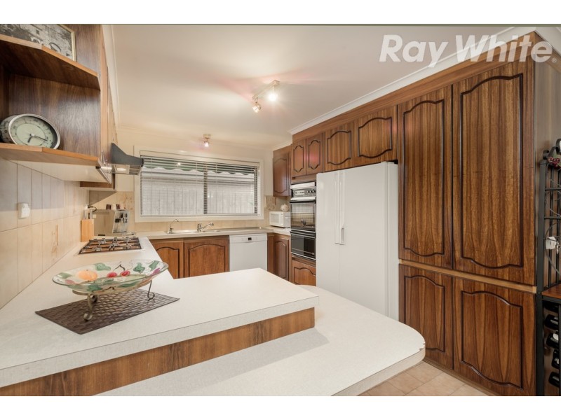 10 Doubell Court, Mill Park VIC 3082