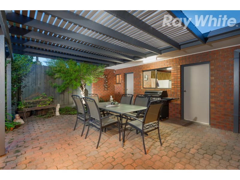 10 Doubell Court, Mill Park VIC 3082