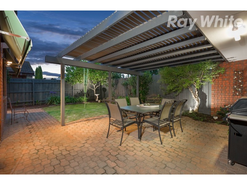 10 Doubell Court, Mill Park VIC 3082