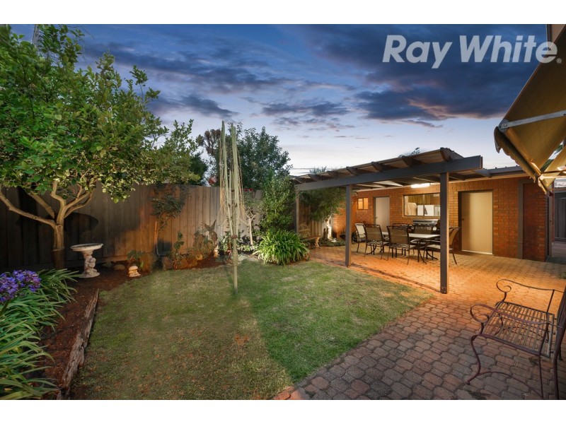 10 Doubell Court, Mill Park VIC 3082