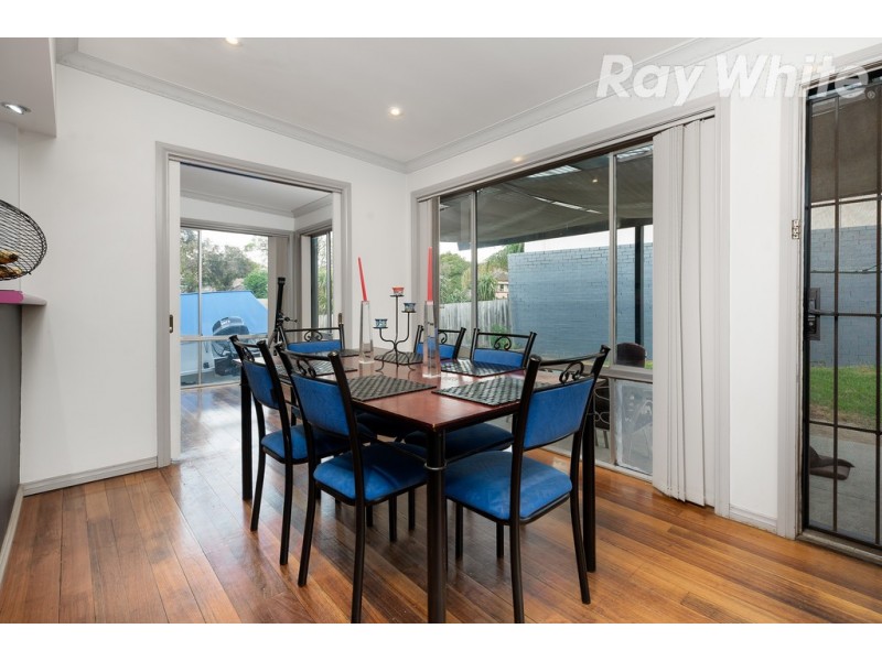 8 Busst Drive, Watsonia North VIC 3087