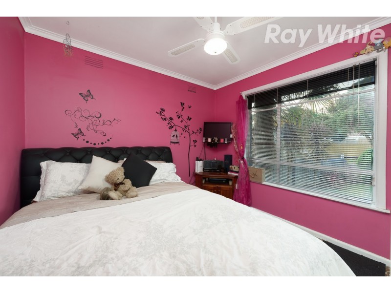 8 Busst Drive, Watsonia North VIC 3087