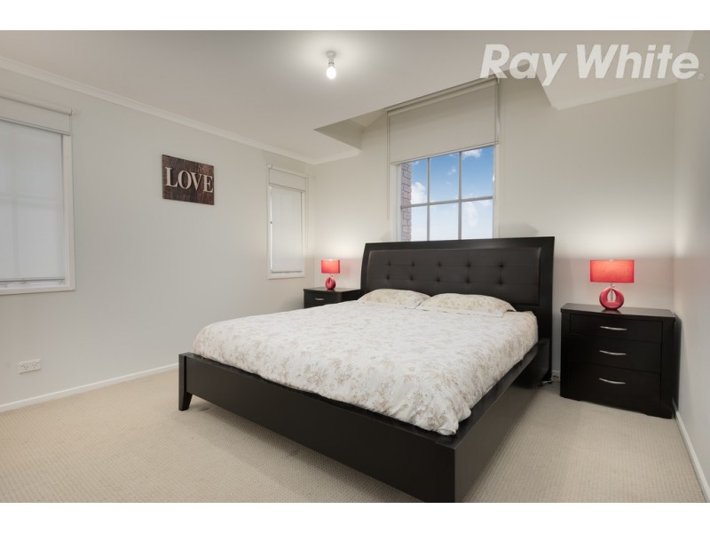 17 Henry Cable Court, Mill Park VIC 3082