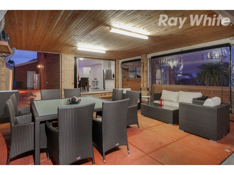 17 Henry Cable Court, Mill Park VIC 3082