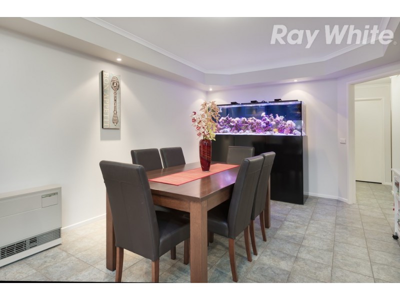 17 Henry Cable Court, Mill Park VIC 3082