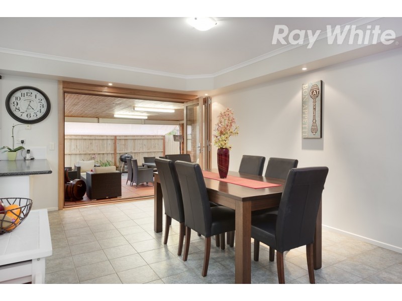 17 Henry Cable Court, Mill Park VIC 3082