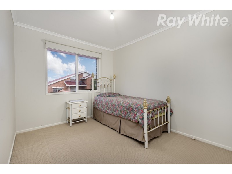 17 Henry Cable Court, Mill Park VIC 3082