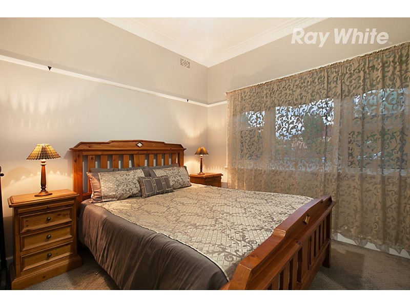 1 Compton Street, Reservoir VIC 3073