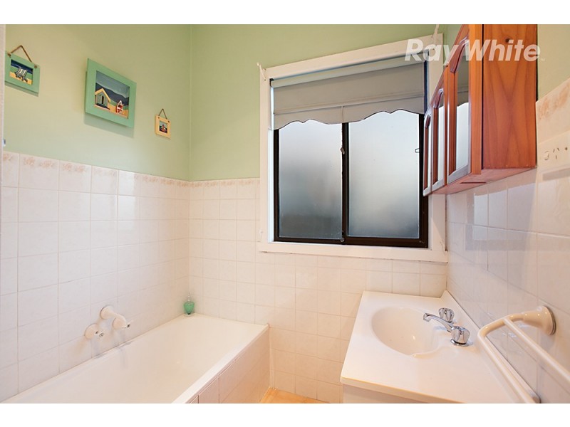 1 Compton Street, Reservoir VIC 3073