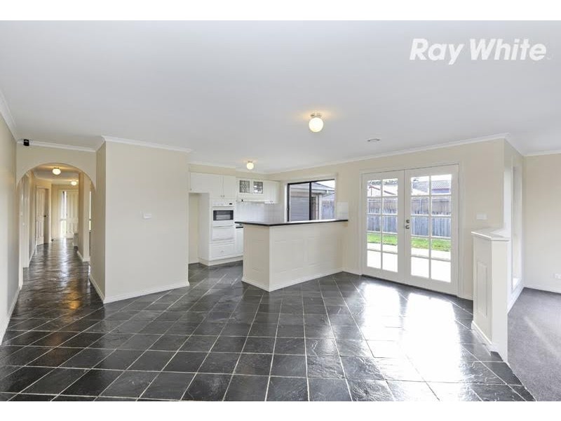 31 Bedingham Drive, Hillside VIC 3037