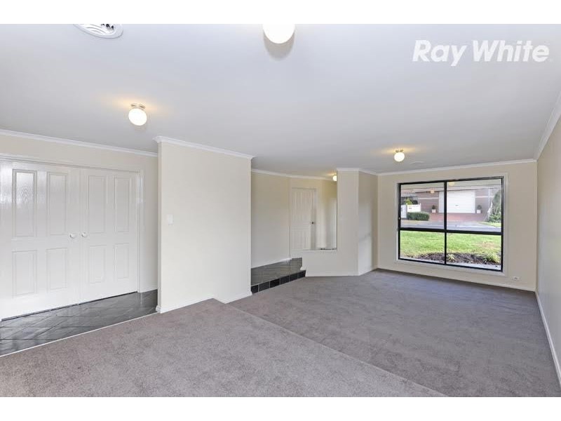 31 Bedingham Drive, Hillside VIC 3037