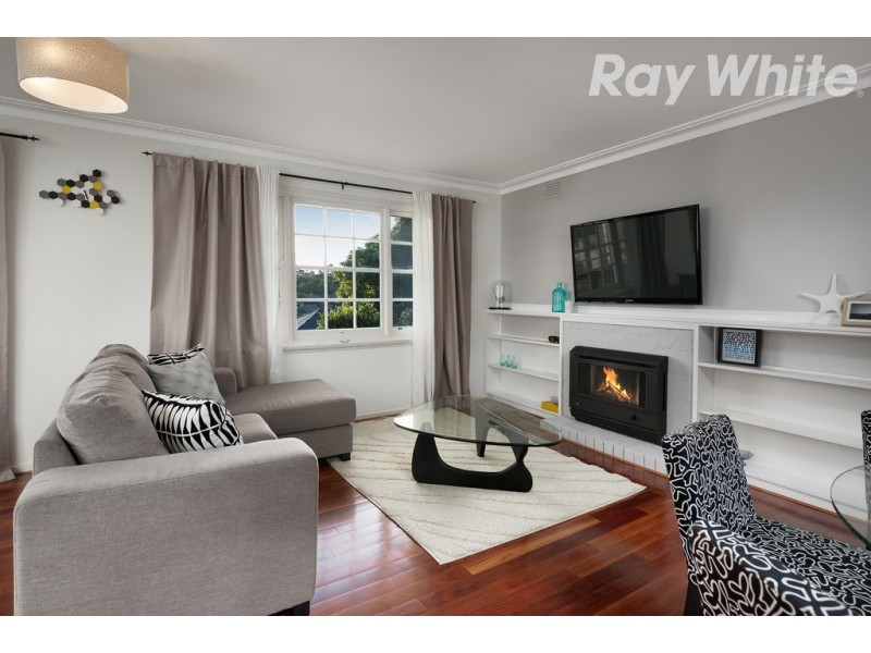 8 Ronald Court, Watsonia North VIC 3087