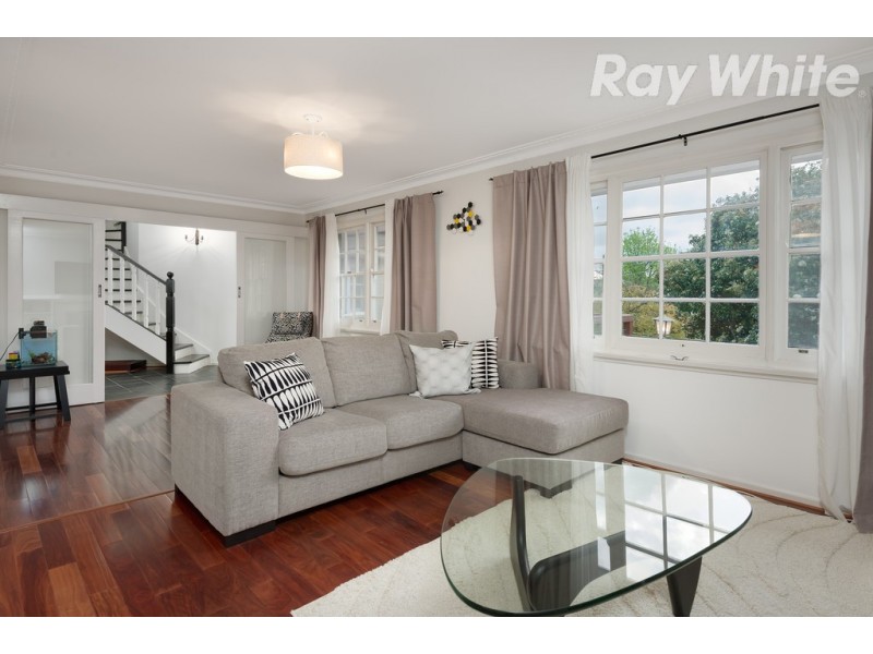 8 Ronald Court, Watsonia North VIC 3087