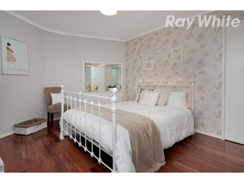 8 Ronald Court, Watsonia North VIC 3087