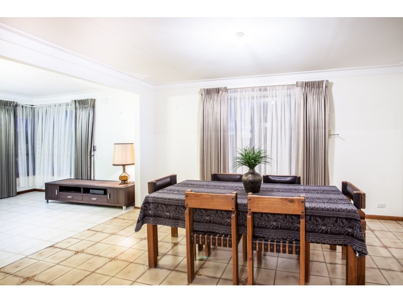 13 Swindon Court, Lalor VIC 3075