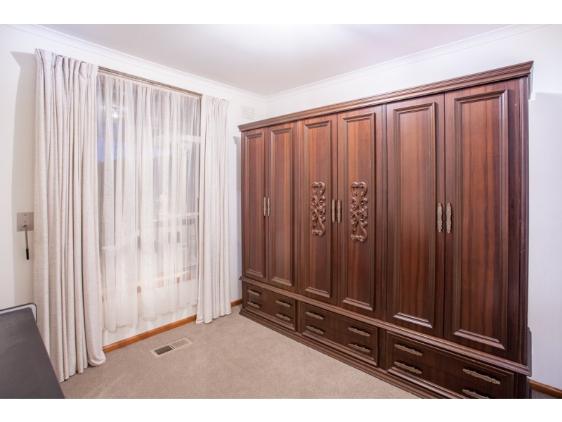 13 Swindon Court, Lalor VIC 3075