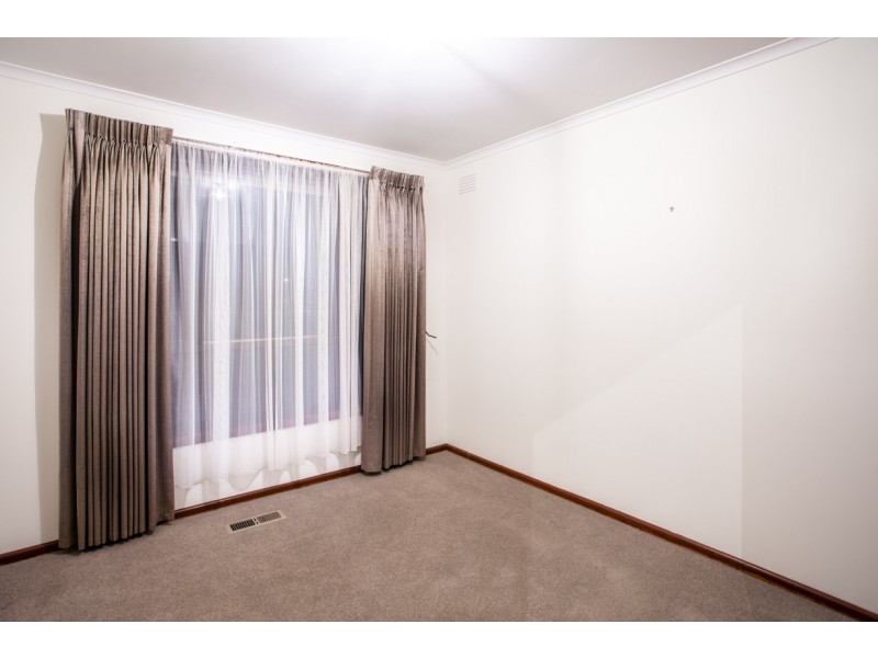 13 Swindon Court, Lalor VIC 3075