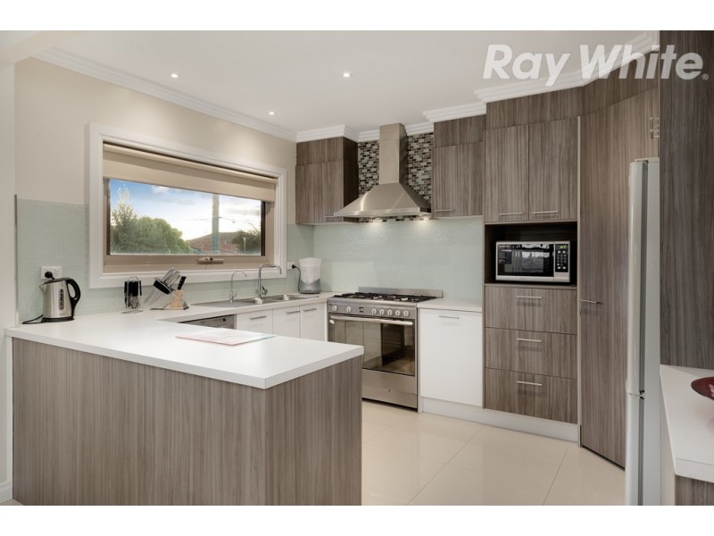 44 Barry Road, Thomastown VIC 3074