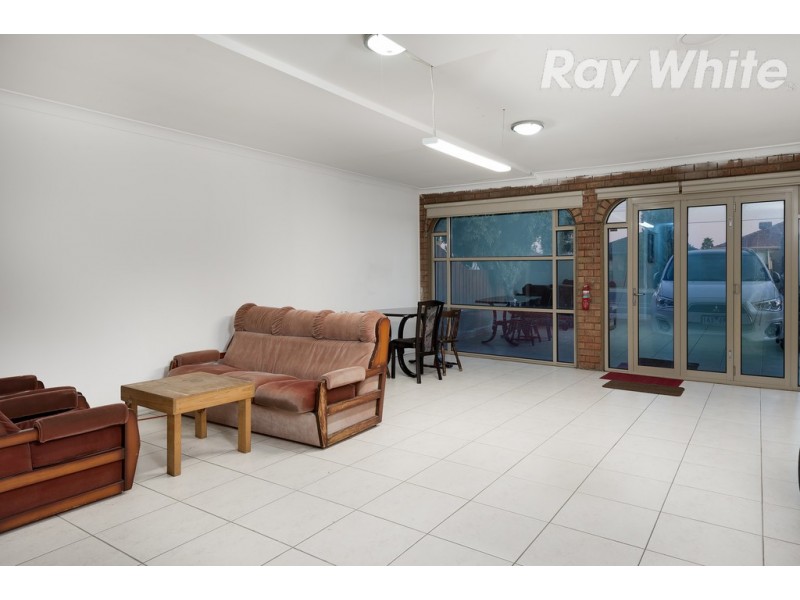 44 Barry Road, Thomastown VIC 3074