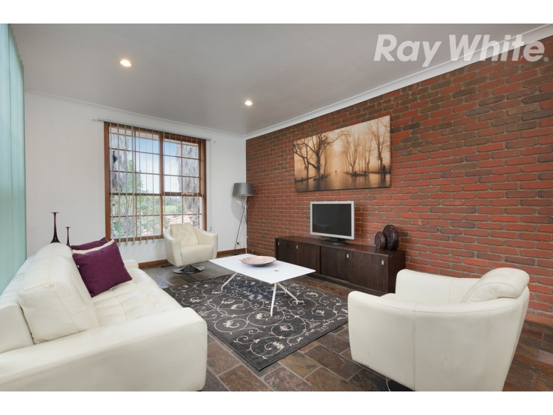 3 Heroic Court, Mill Park VIC 3082