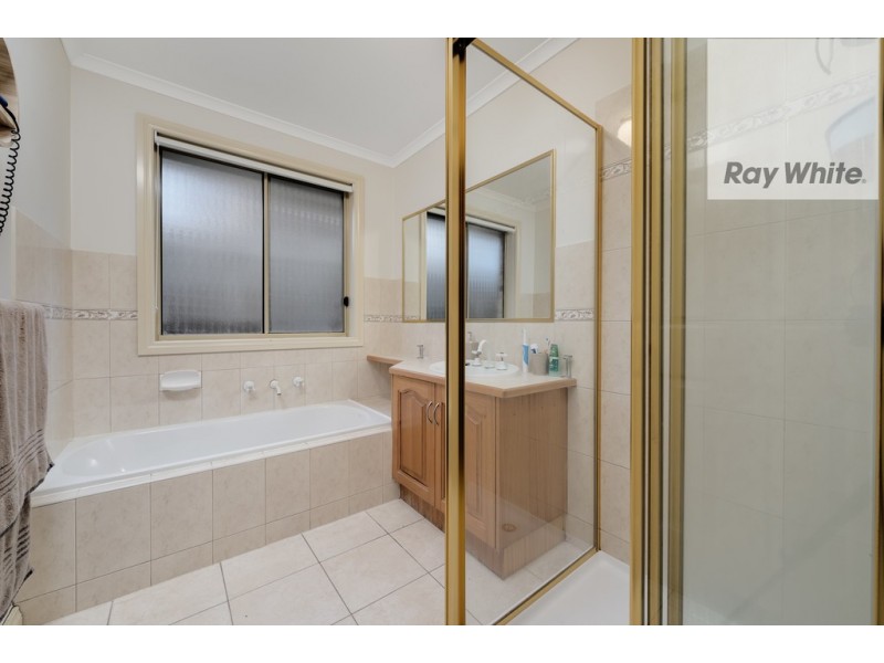11A Raphael Rise, South Morang VIC 3752