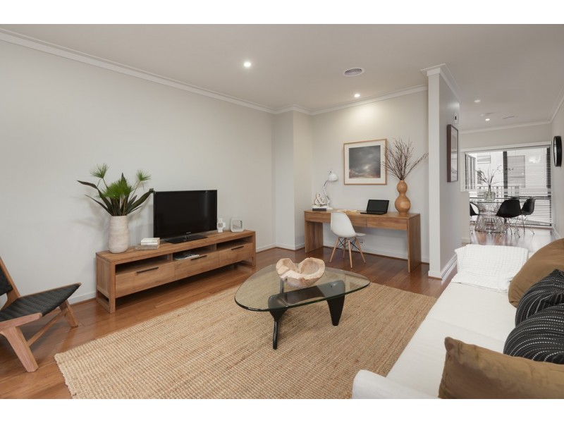 16 Portrait Way, Coburg North VIC 3058