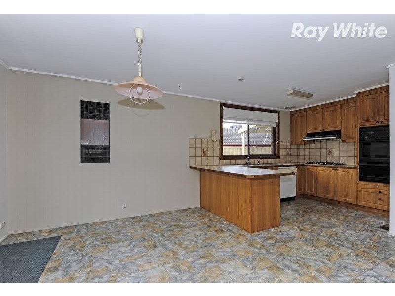 9 Cash Street, Kingsbury VIC 3083