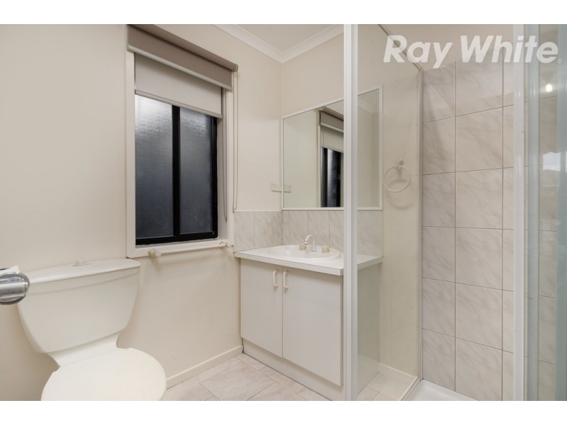 4 Underwood Close, Mill Park VIC 3082