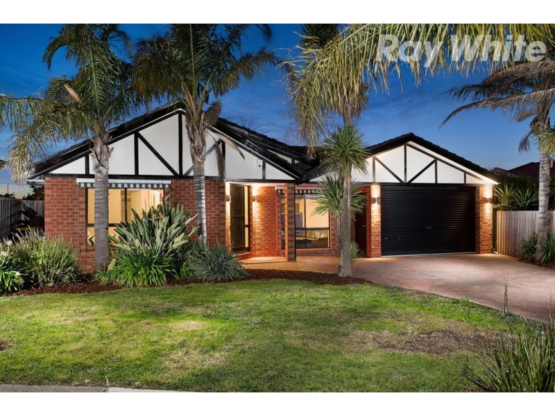 4 Underwood Close, Mill Park VIC 3082