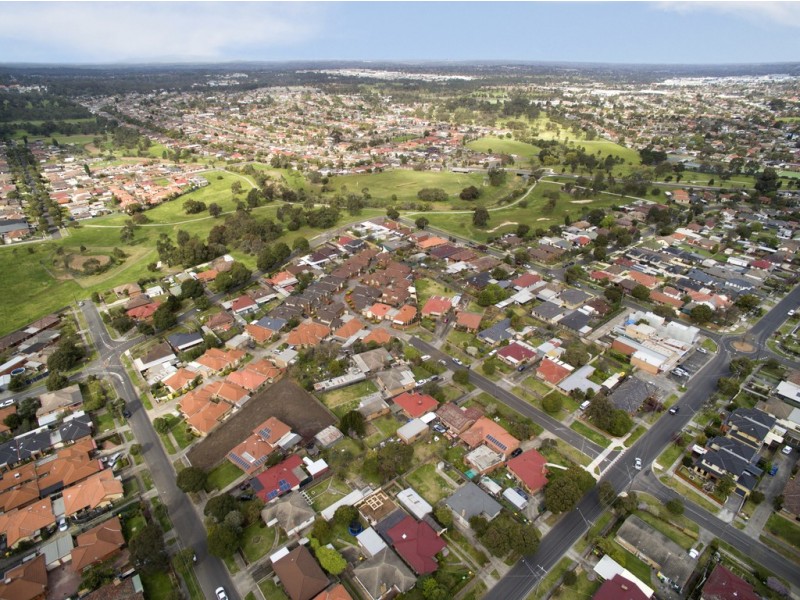 4 Crookston Road, Reservoir VIC 3073