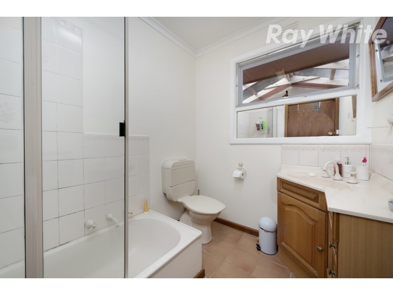 42 Ladd Street, Watsonia VIC 3087