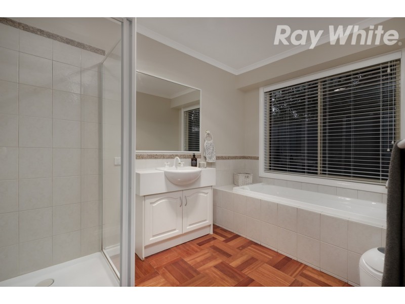 17 Robusta Avenue, Bundoora VIC 3083