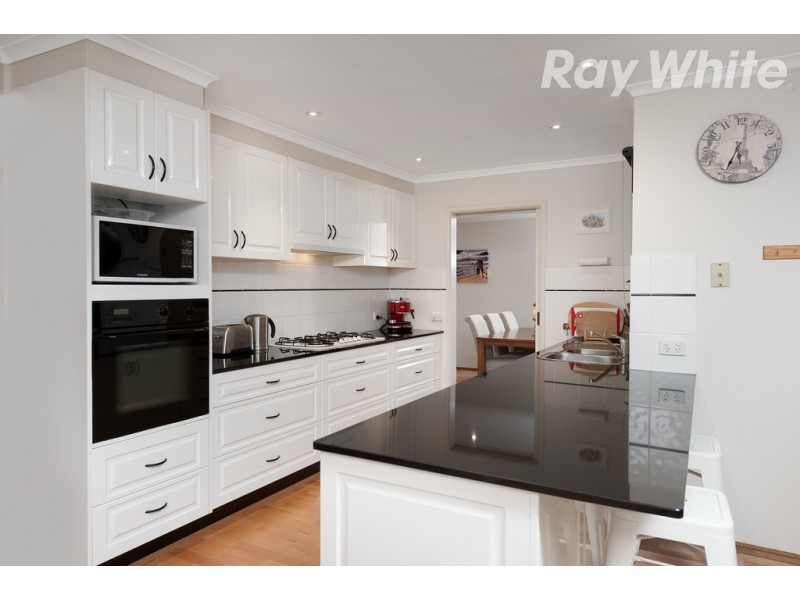 1 Nagle Court, Mill Park VIC 3082