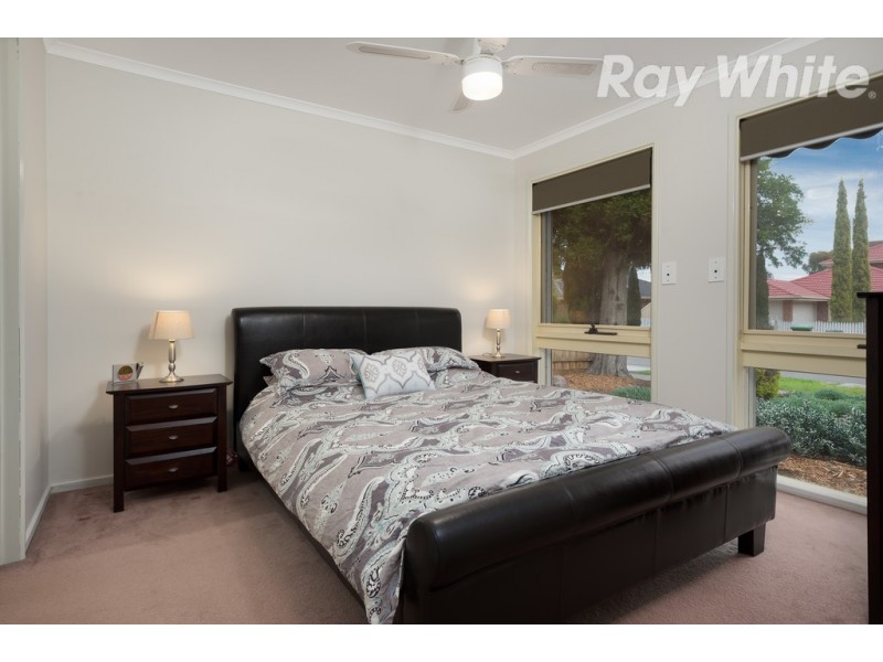 1 Nagle Court, Mill Park VIC 3082