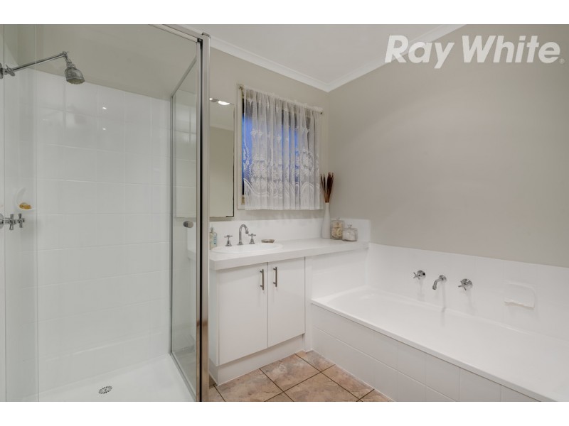 1 Nagle Court, Mill Park VIC 3082