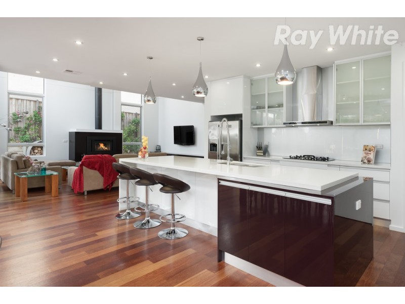 6 Lookout Rise, South Morang VIC 3752