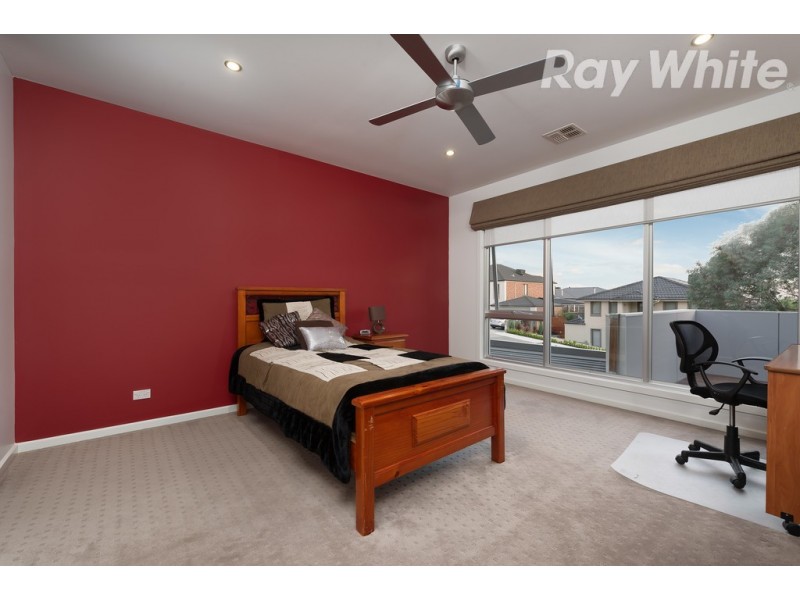 6 Lookout Rise, South Morang VIC 3752