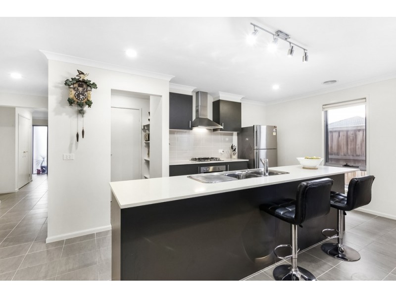 10 Cortona Grange, Mernda VIC 3754